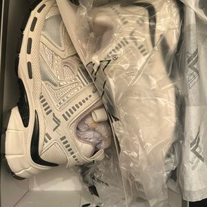 Javi Emerge Athletic Sneakers